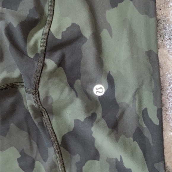 Lululemon align 28” leggings size 4 - Picture 3 of 3